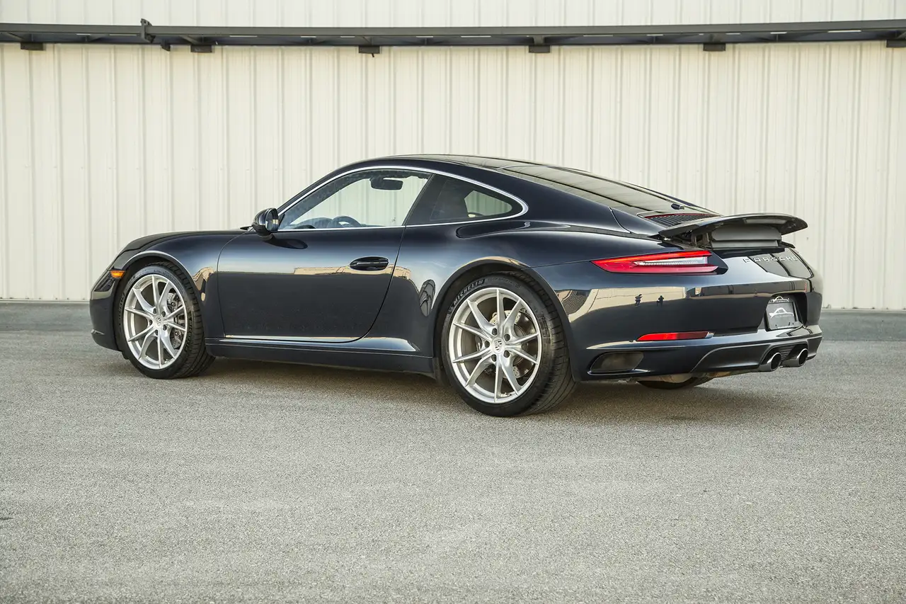Porsche 911 photo Porsche 911
