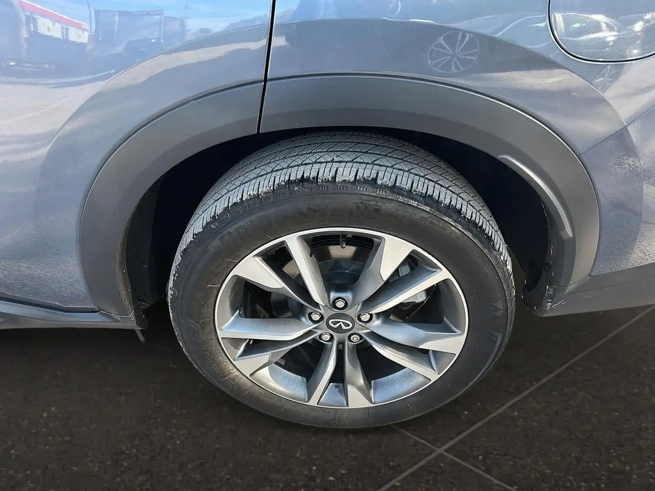 Infiniti QX60 снимка Infiniti QX60