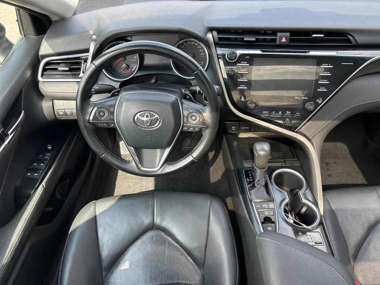 Toyota Camry photo Toyota Camry