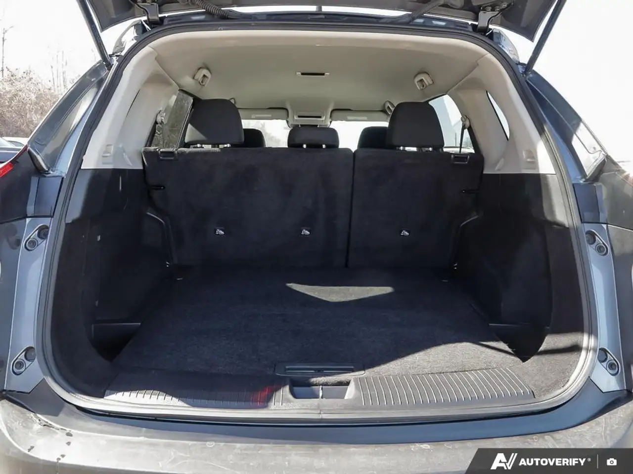 Nissan Rogue fotografie Nissan Rogue