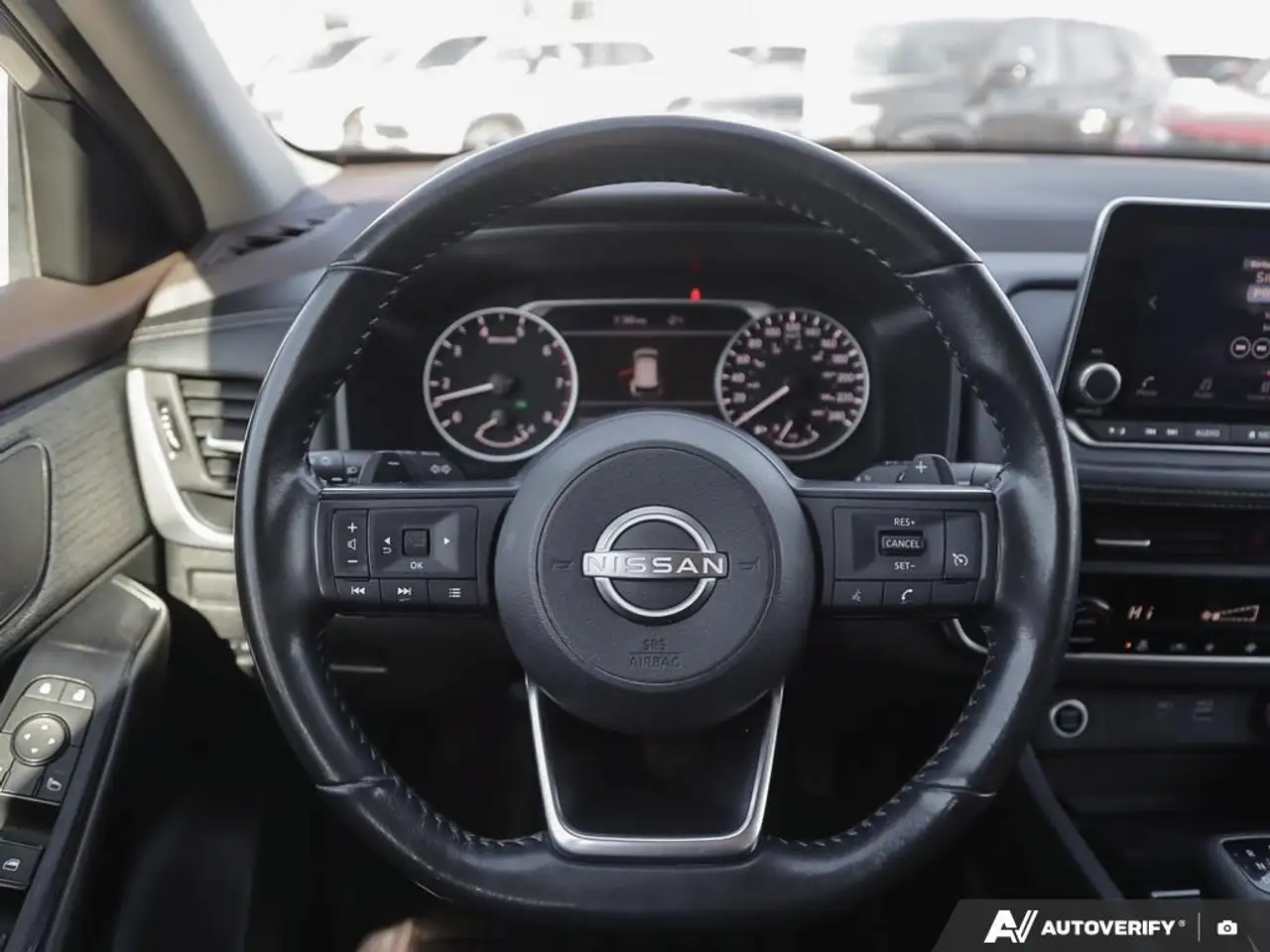 Nissan Rogue fotografie Nissan Rogue