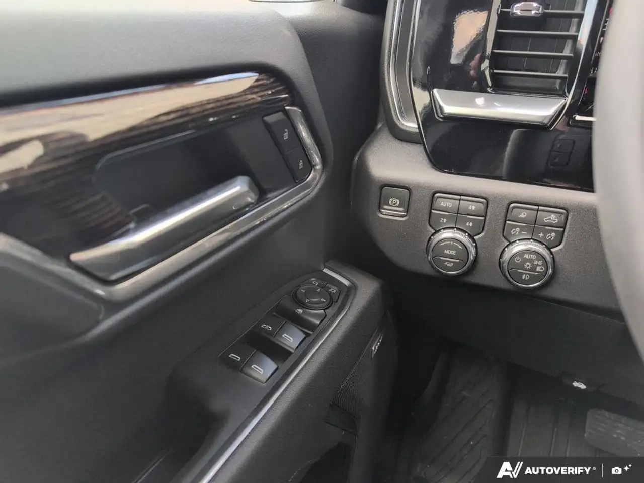 GMC Sierra 1500 fotografie GMC Sierra 1500