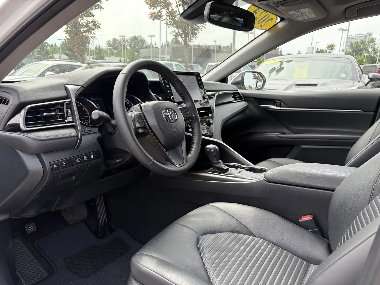Toyota Camry снимка Toyota Camry