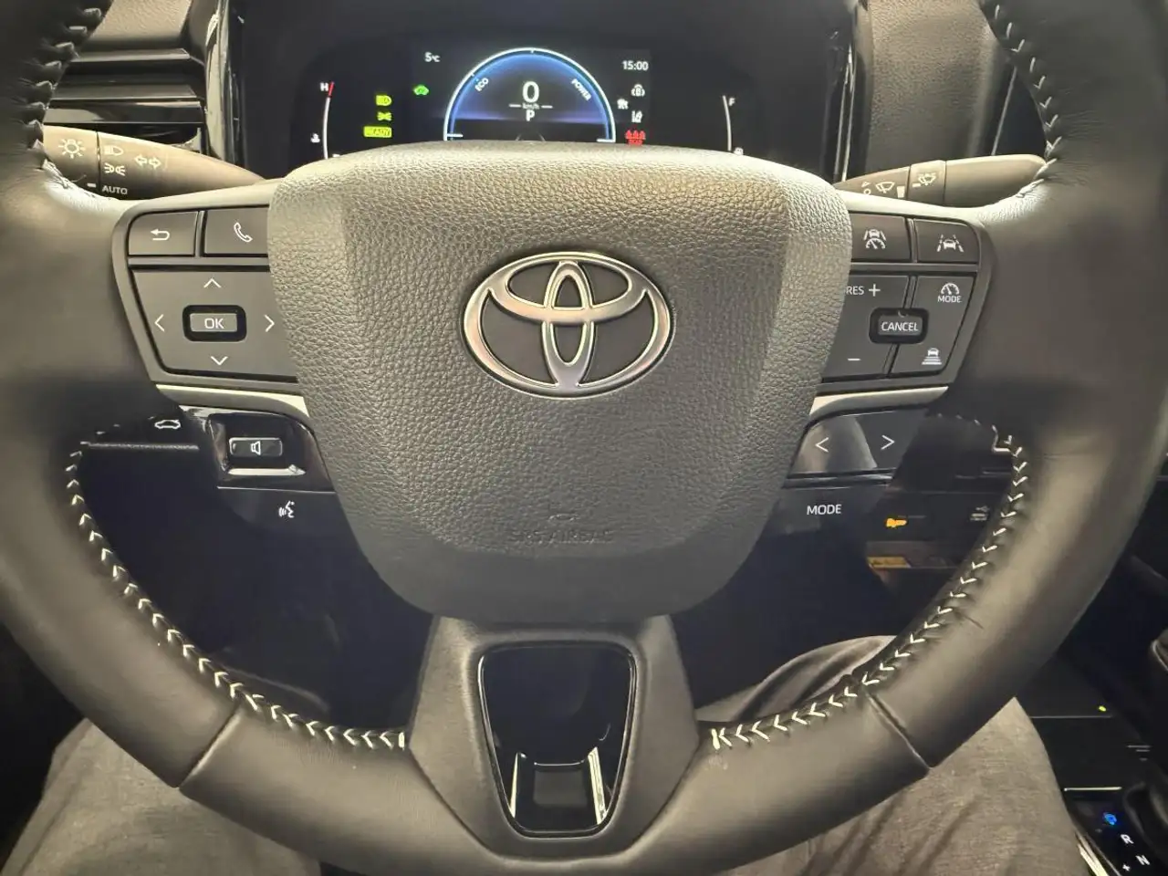 Toyota Camry снимка Toyota Camry