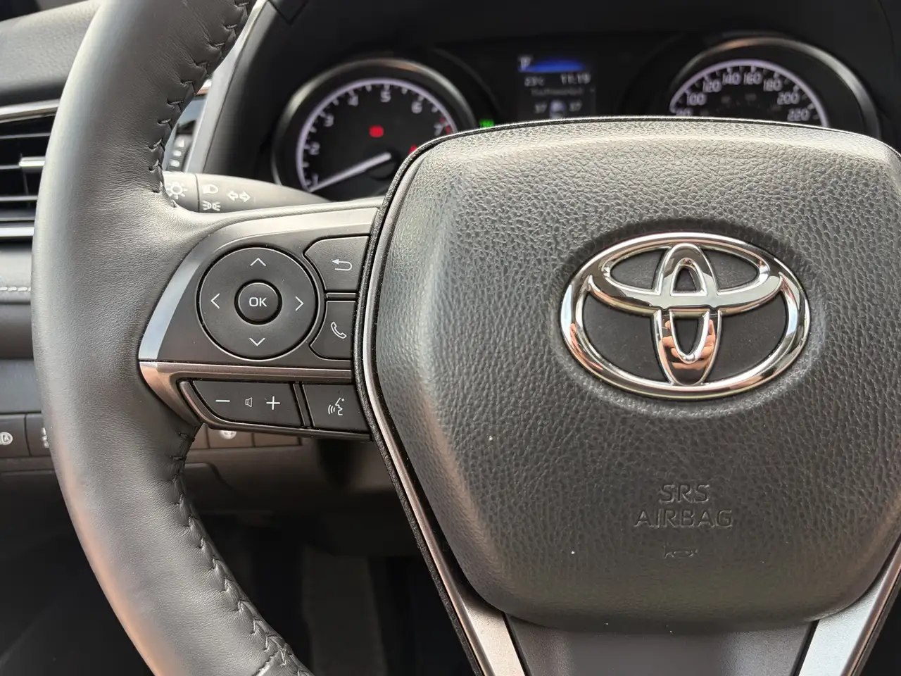 Toyota Camry снимка Toyota Camry