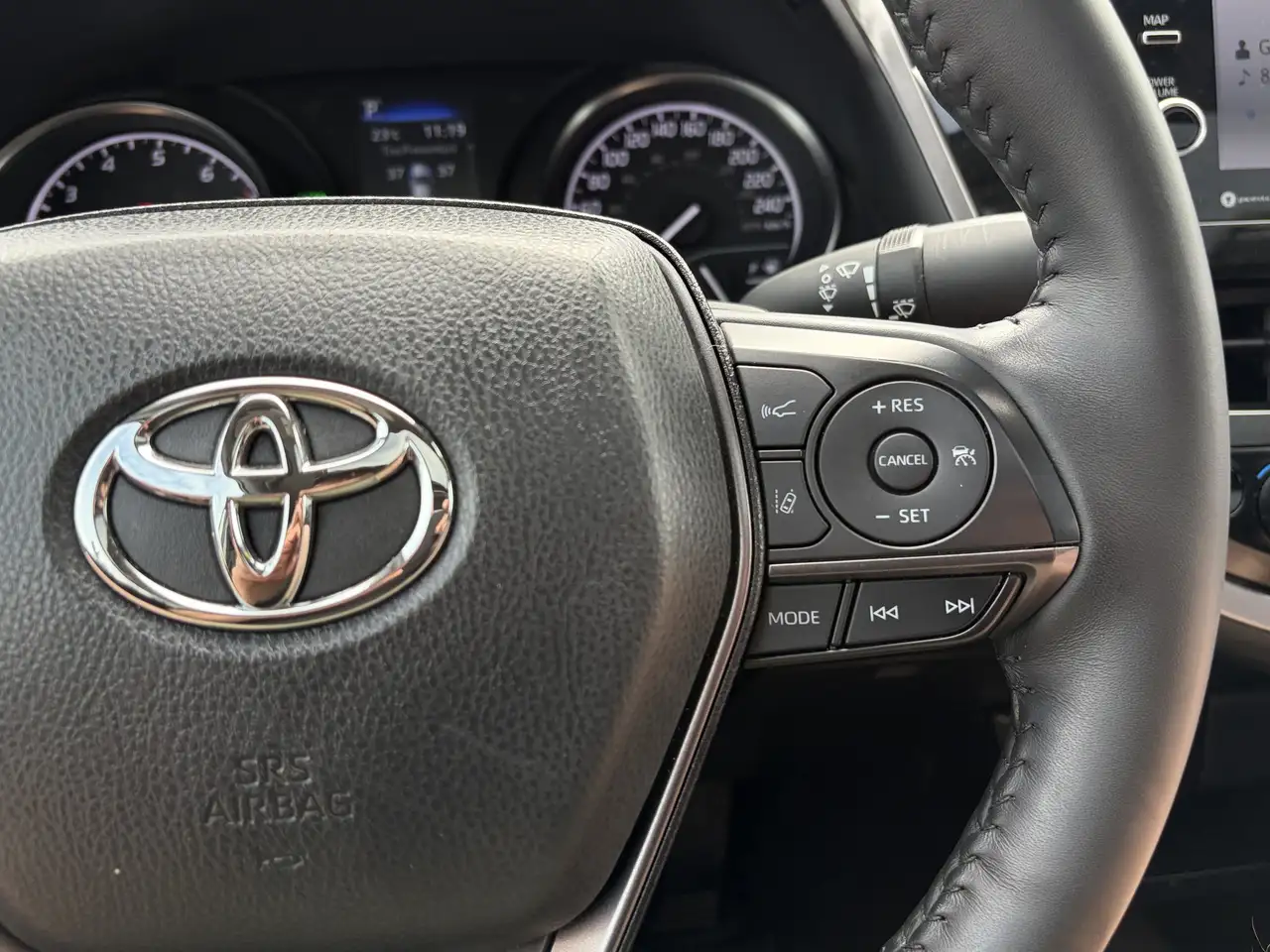 Toyota Camry снимка Toyota Camry