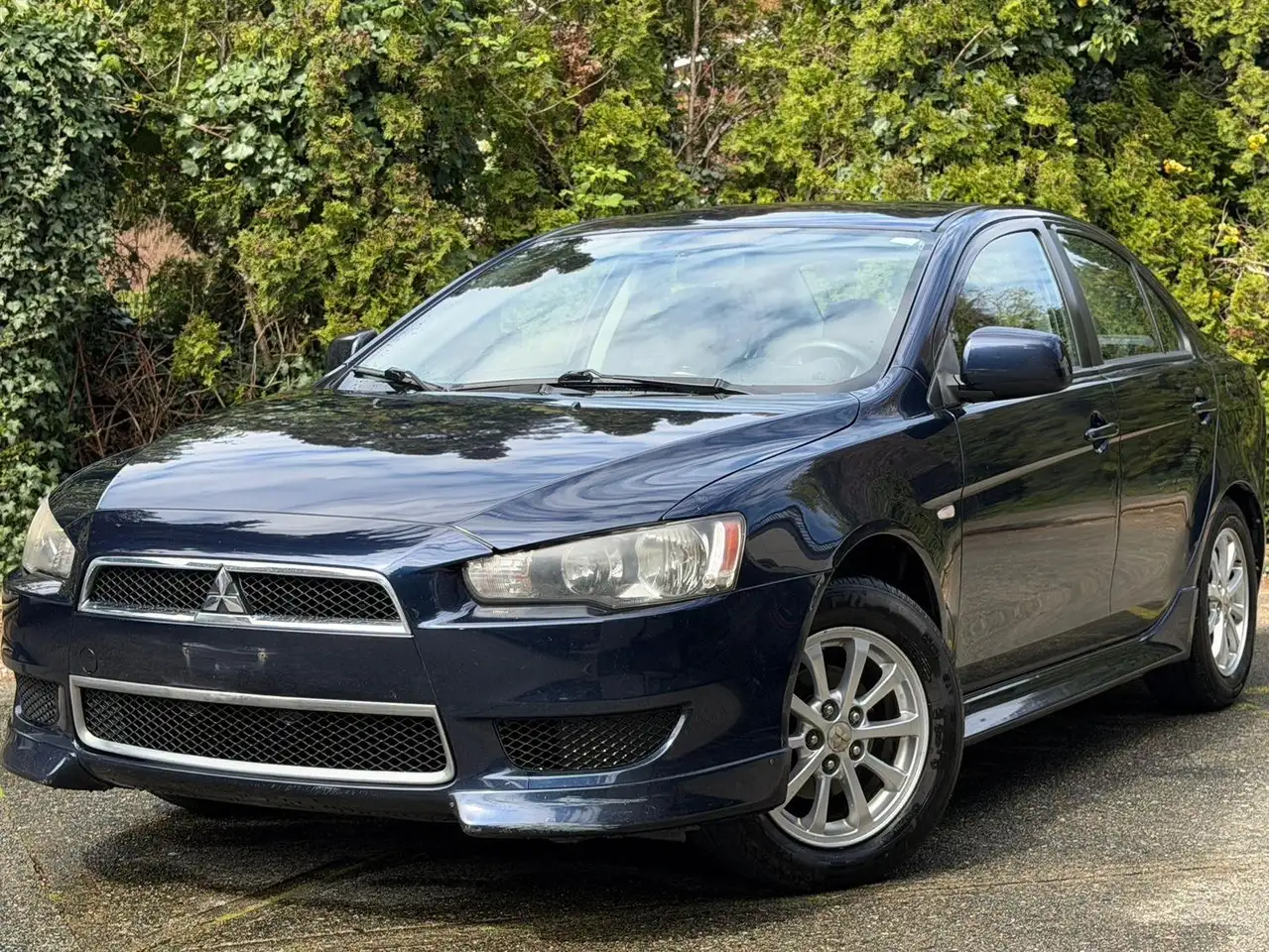 Mitsubishi Lancer снимка Mitsubishi Lancer