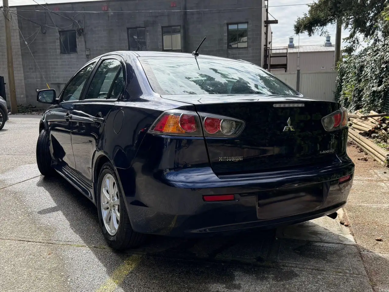Mitsubishi Lancer снимка Mitsubishi Lancer