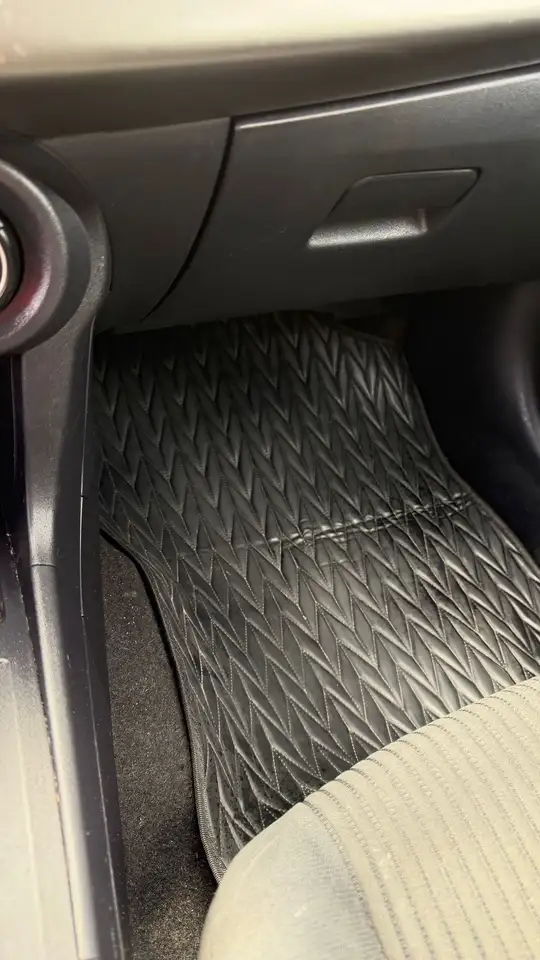 Mitsubishi Lancer снимка Mitsubishi Lancer