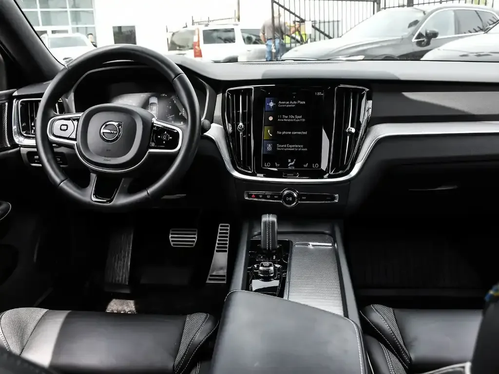 Volvo S60 снимка Volvo S60