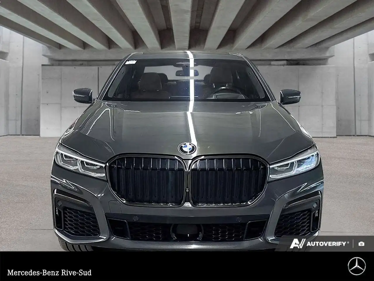BMW 7 Series снимка BMW 7 Series