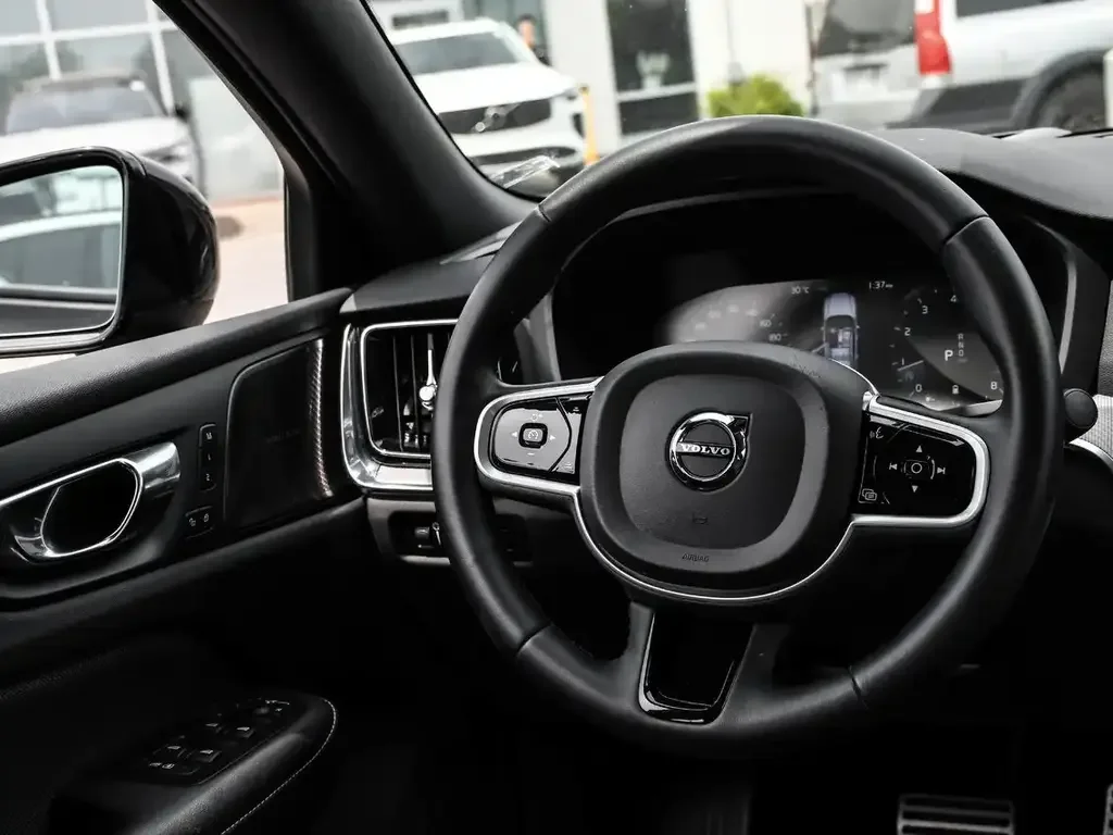 Volvo S60 снимка Volvo S60