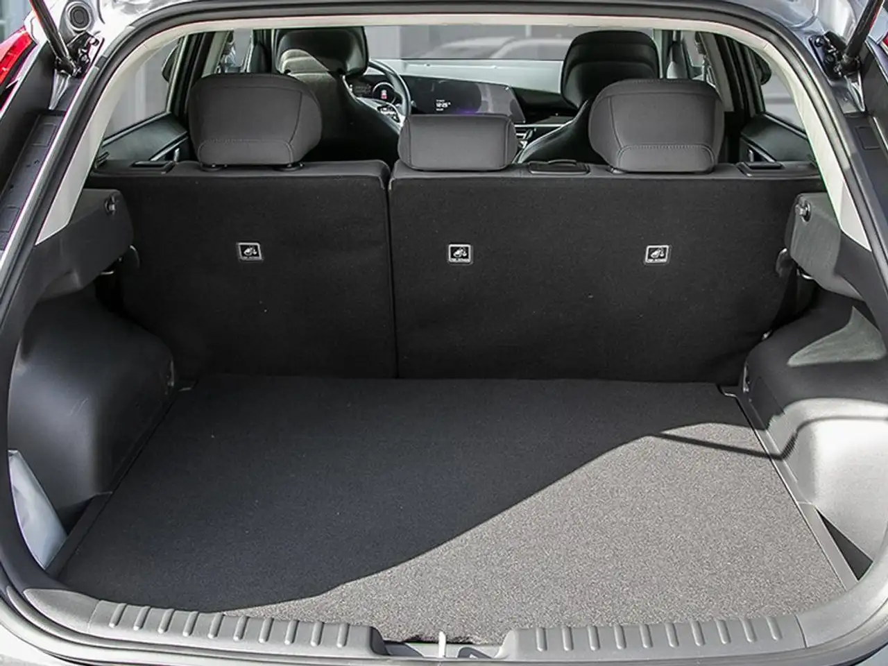 Kia Niro снимка Kia Niro