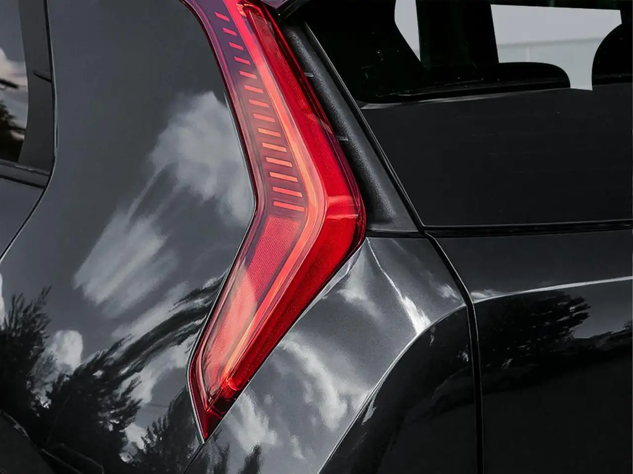 Kia Niro снимка Kia Niro