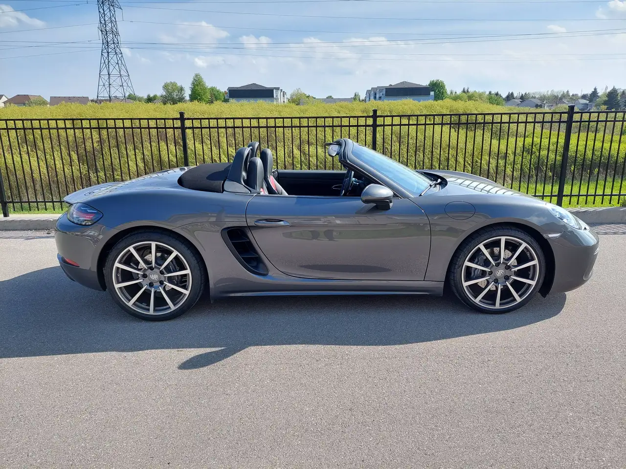 Porsche 718 Boxster photo Porsche 718 Boxster
