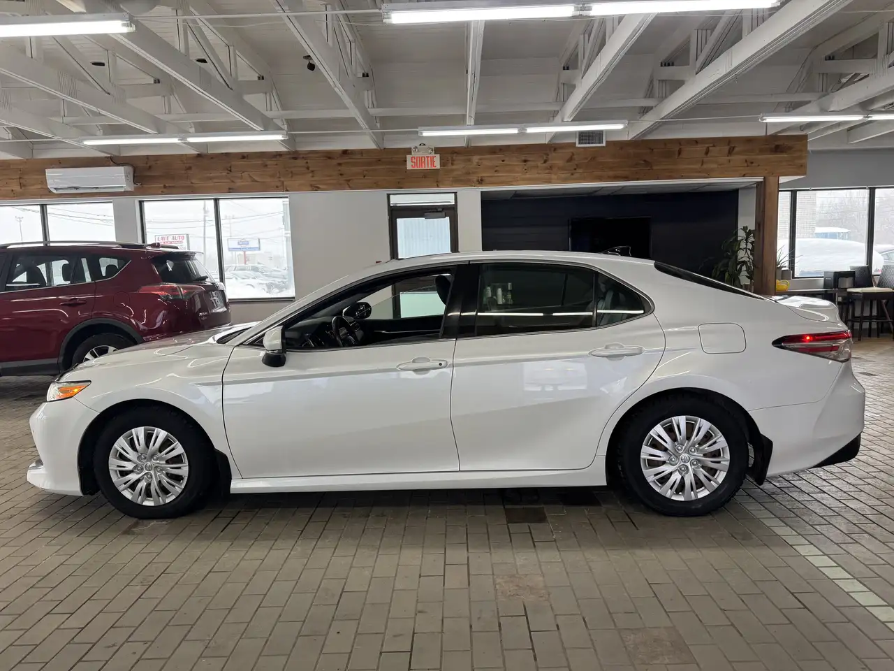 Toyota Camry снимка Toyota Camry