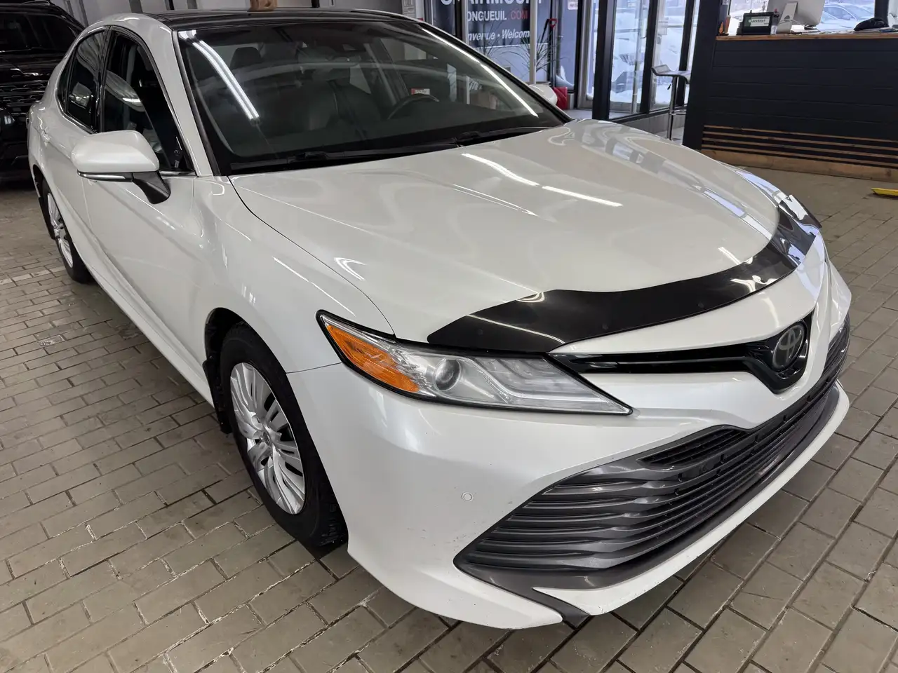 Toyota Camry снимка Toyota Camry