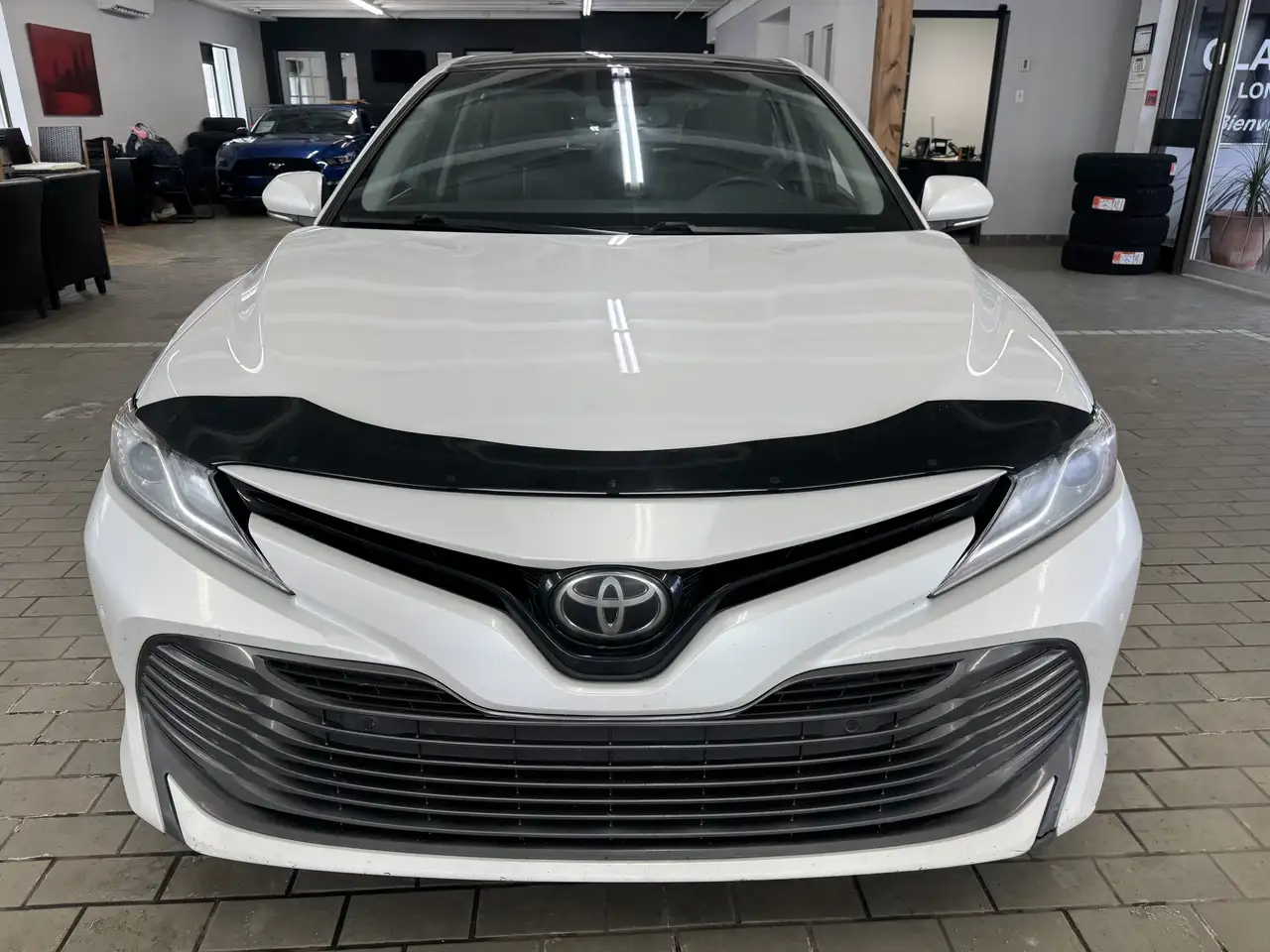 Toyota Camry снимка Toyota Camry