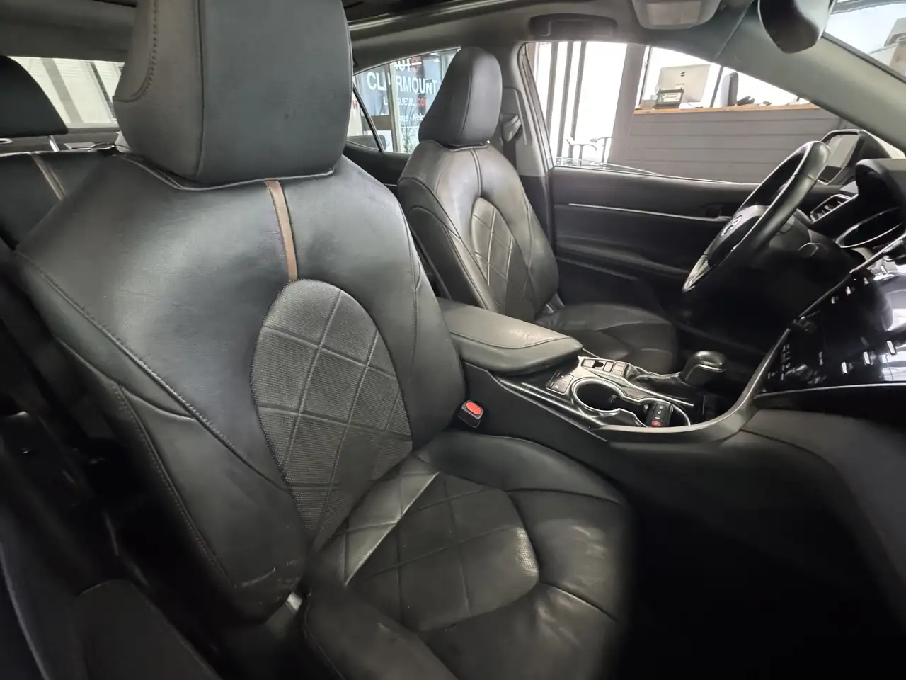 Toyota Camry снимка Toyota Camry