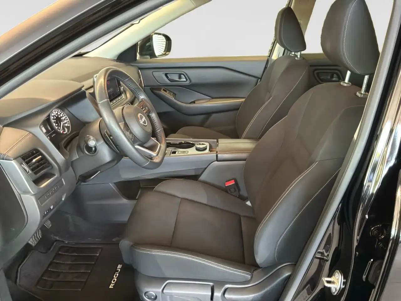 Nissan Rogue photo Nissan Rogue