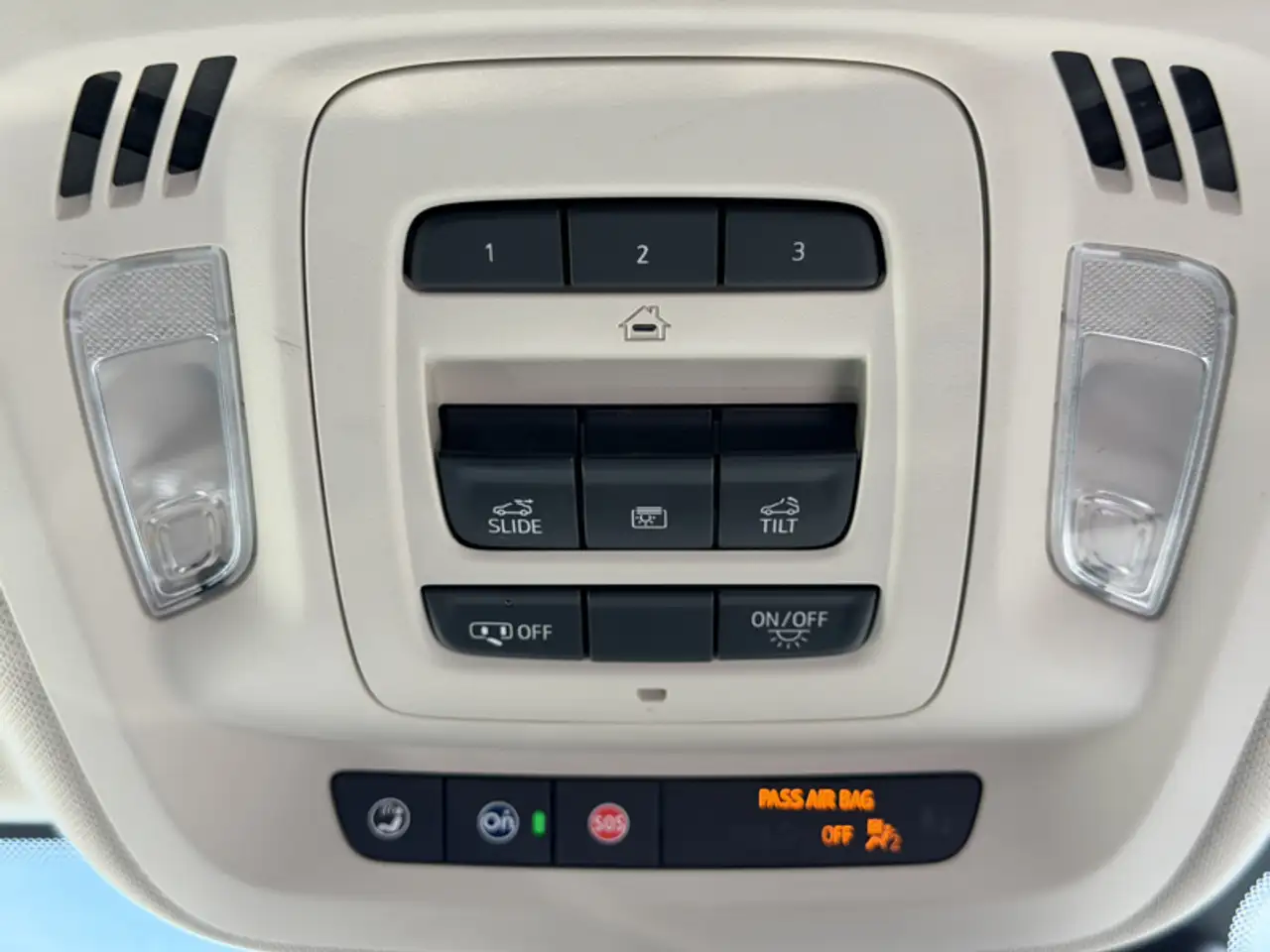 Buick Envision photo Buick Envision
