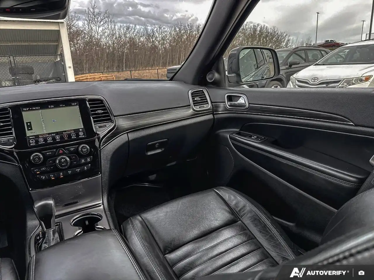Jeep Grand Cherokee fotografie Jeep Grand Cherokee