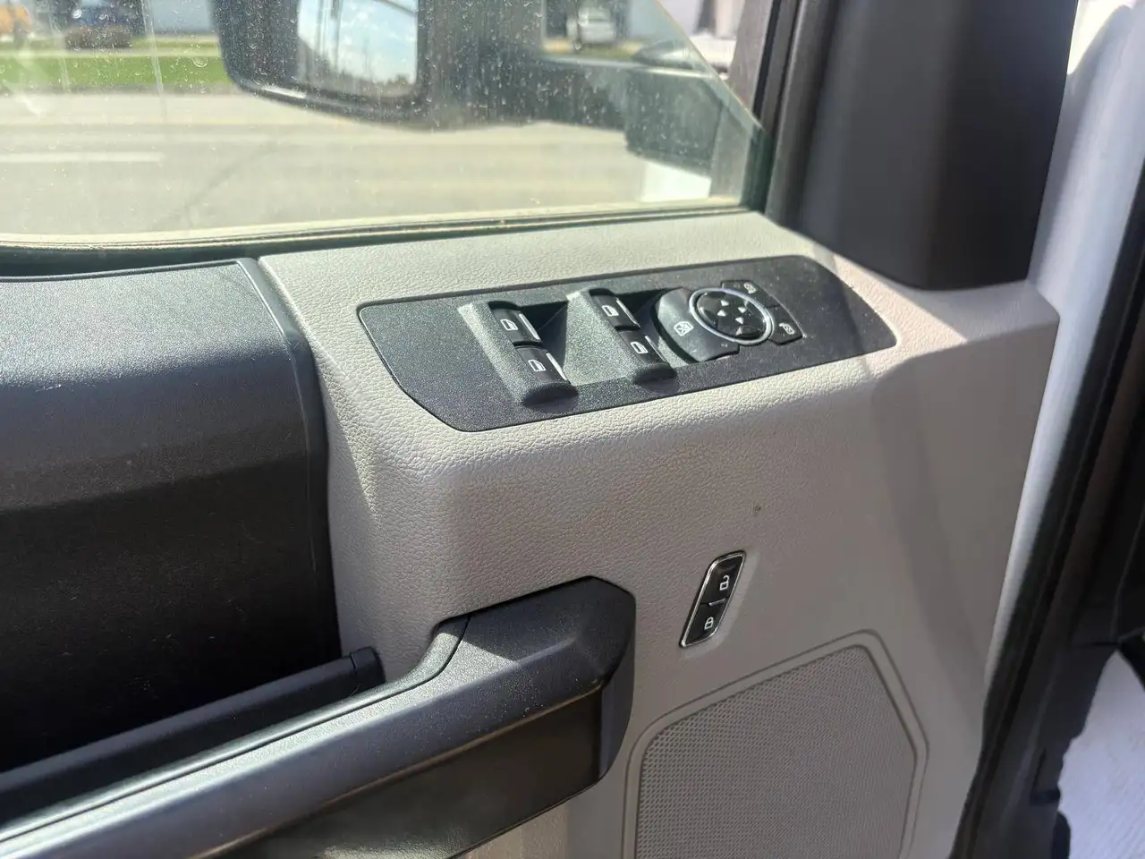 Ford F 350 photo Ford F 350