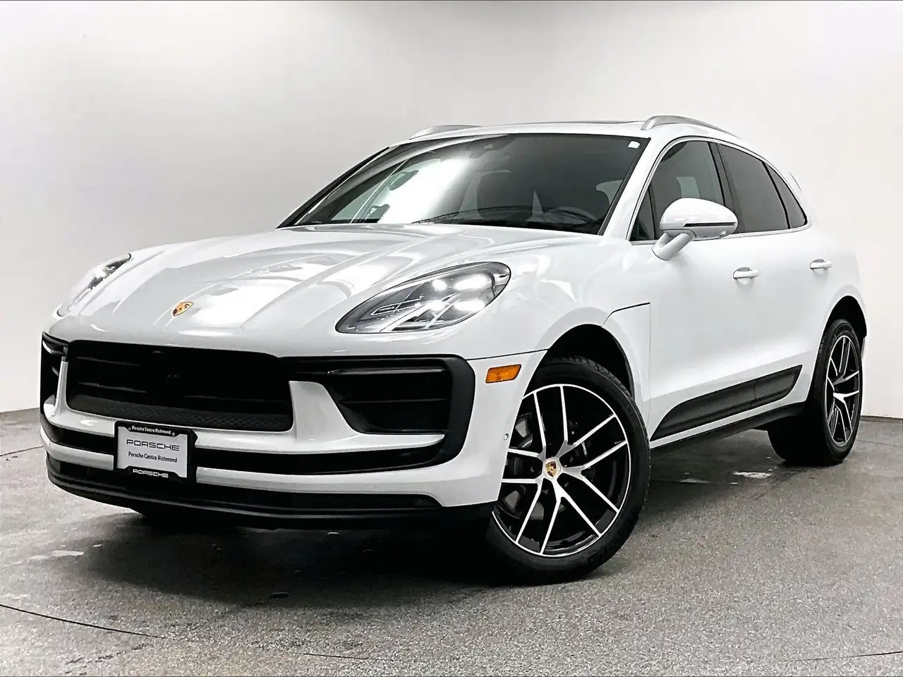 Porsche Macan снимка Porsche Macan