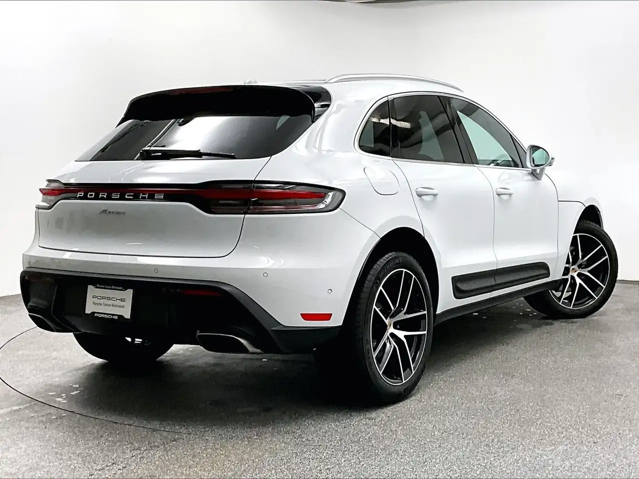Porsche Macan снимка Porsche Macan
