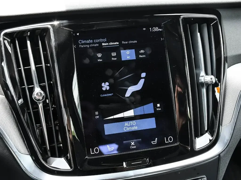 Volvo S60 снимка Volvo S60
