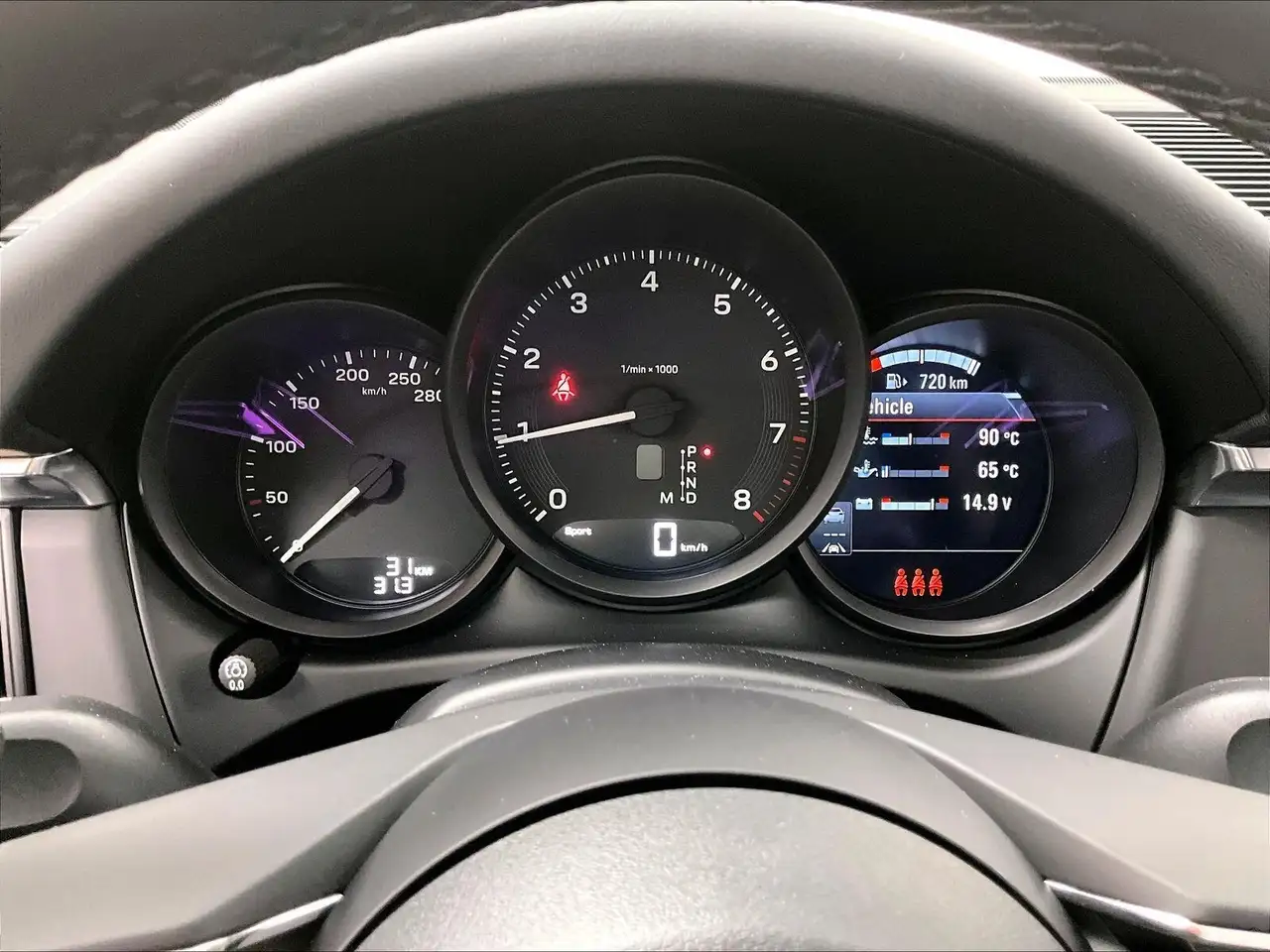 Porsche Macan снимка Porsche Macan