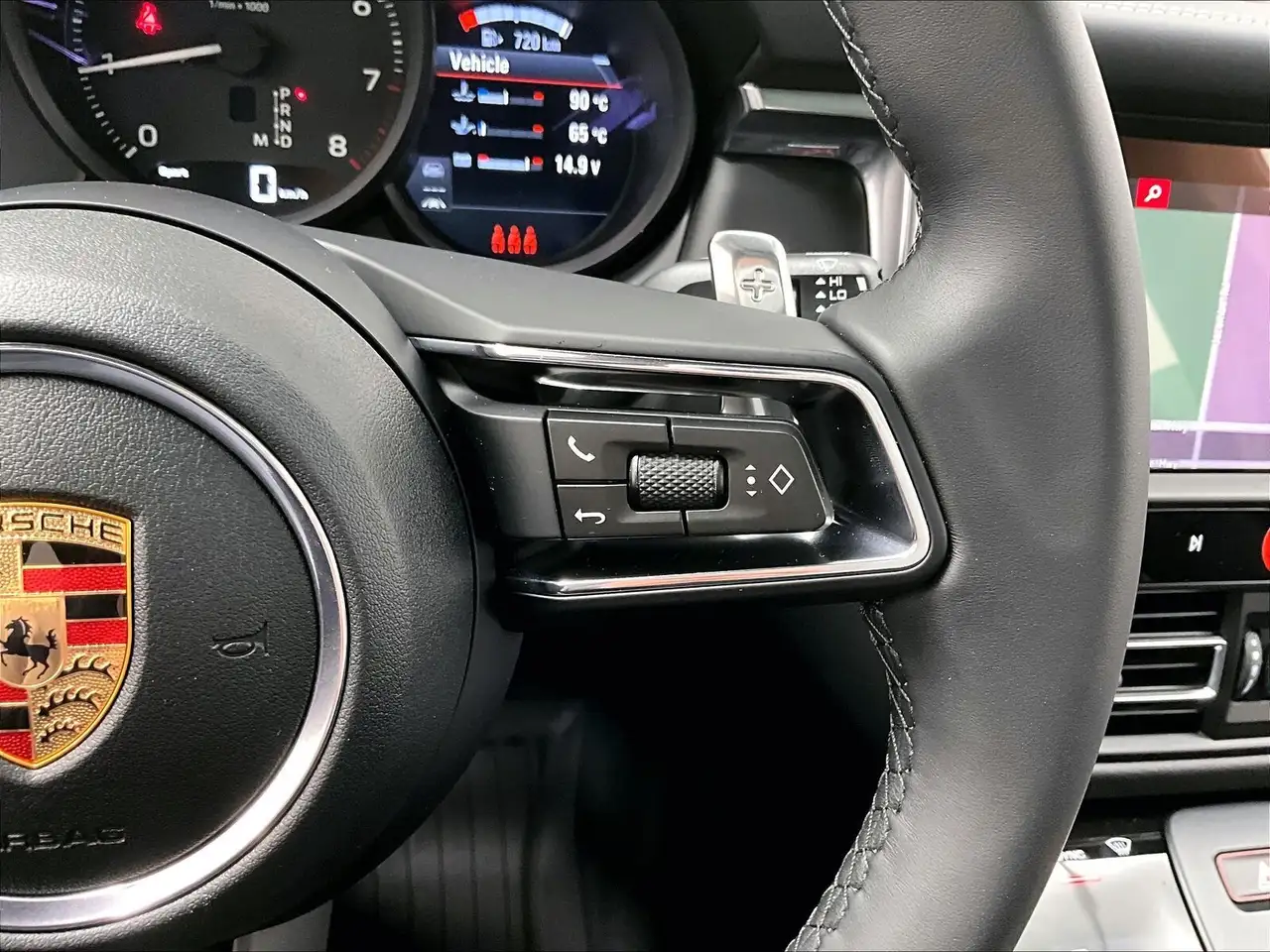 Porsche Macan снимка Porsche Macan