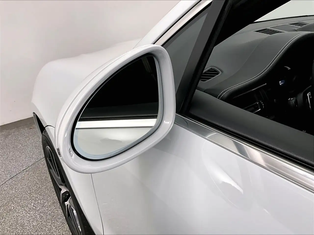 Porsche Macan снимка Porsche Macan