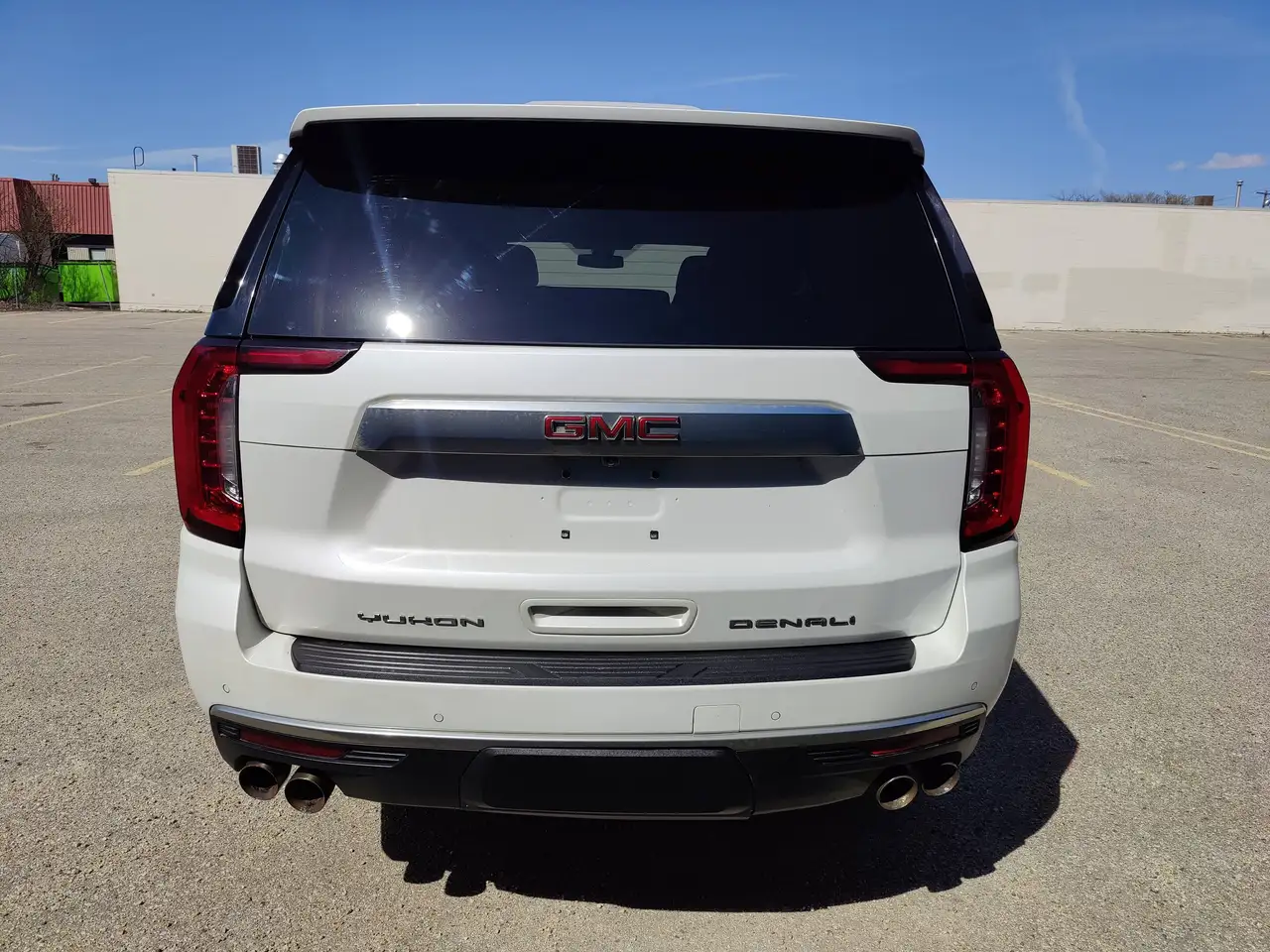 GMC Yukon снимка GMC Yukon