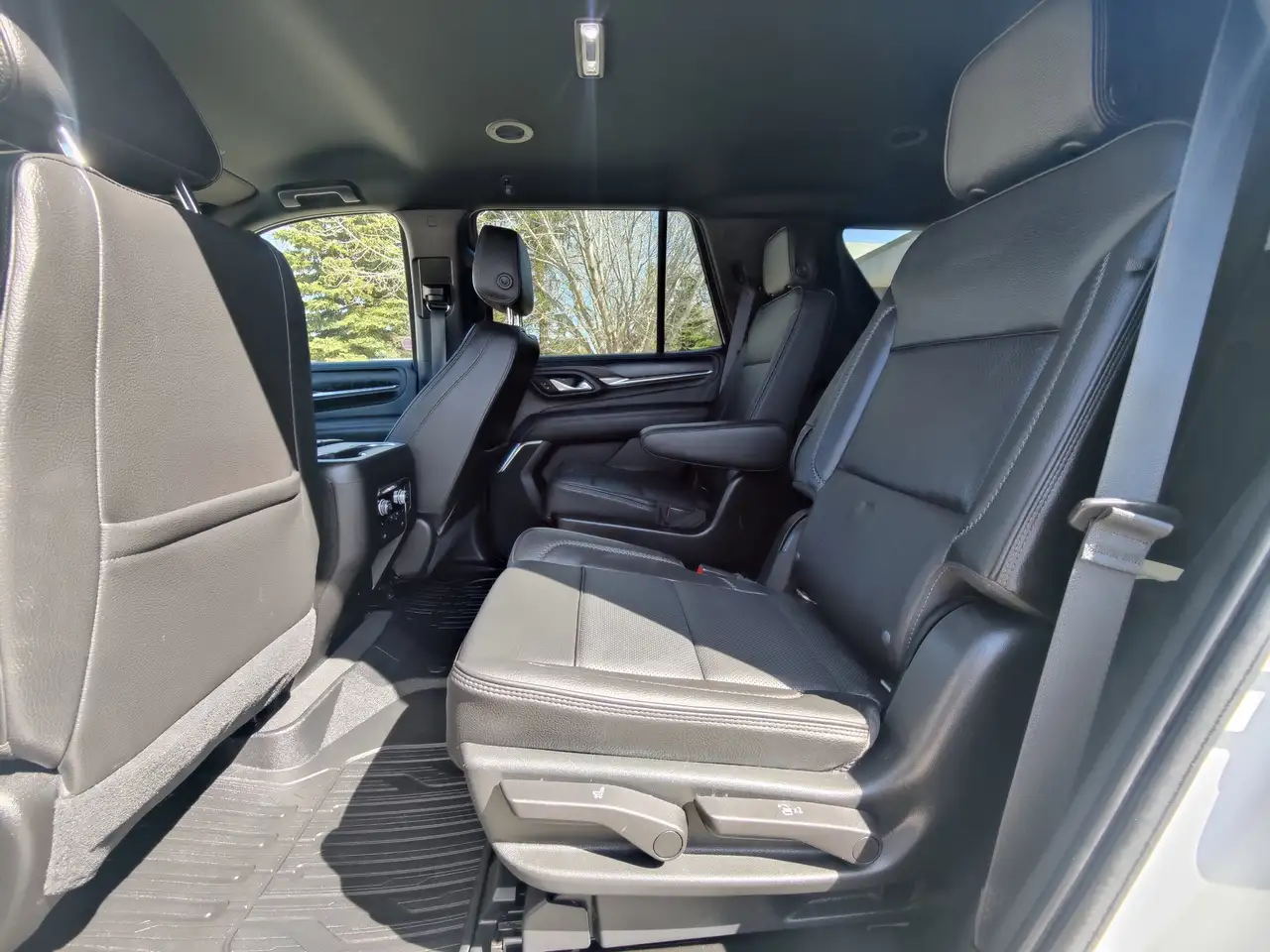 GMC Yukon снимка GMC Yukon