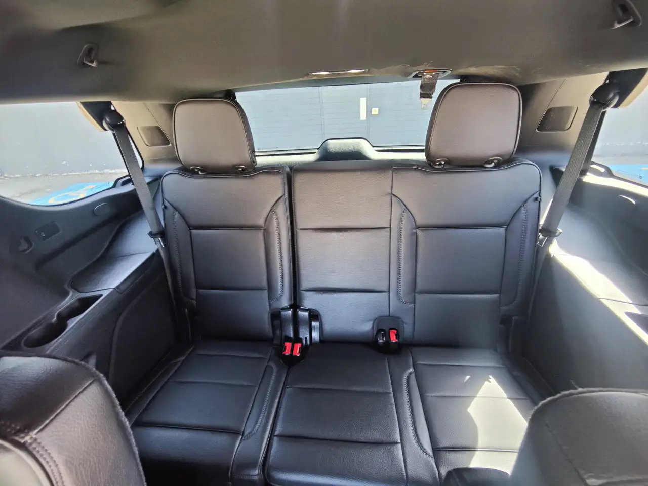 GMC Yukon снимка GMC Yukon