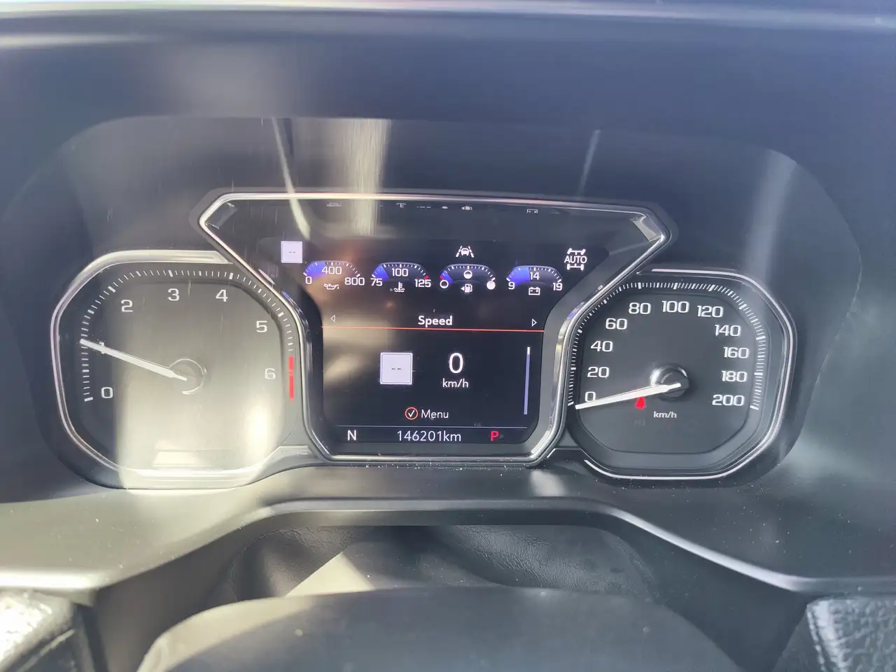 GMC Yukon снимка GMC Yukon