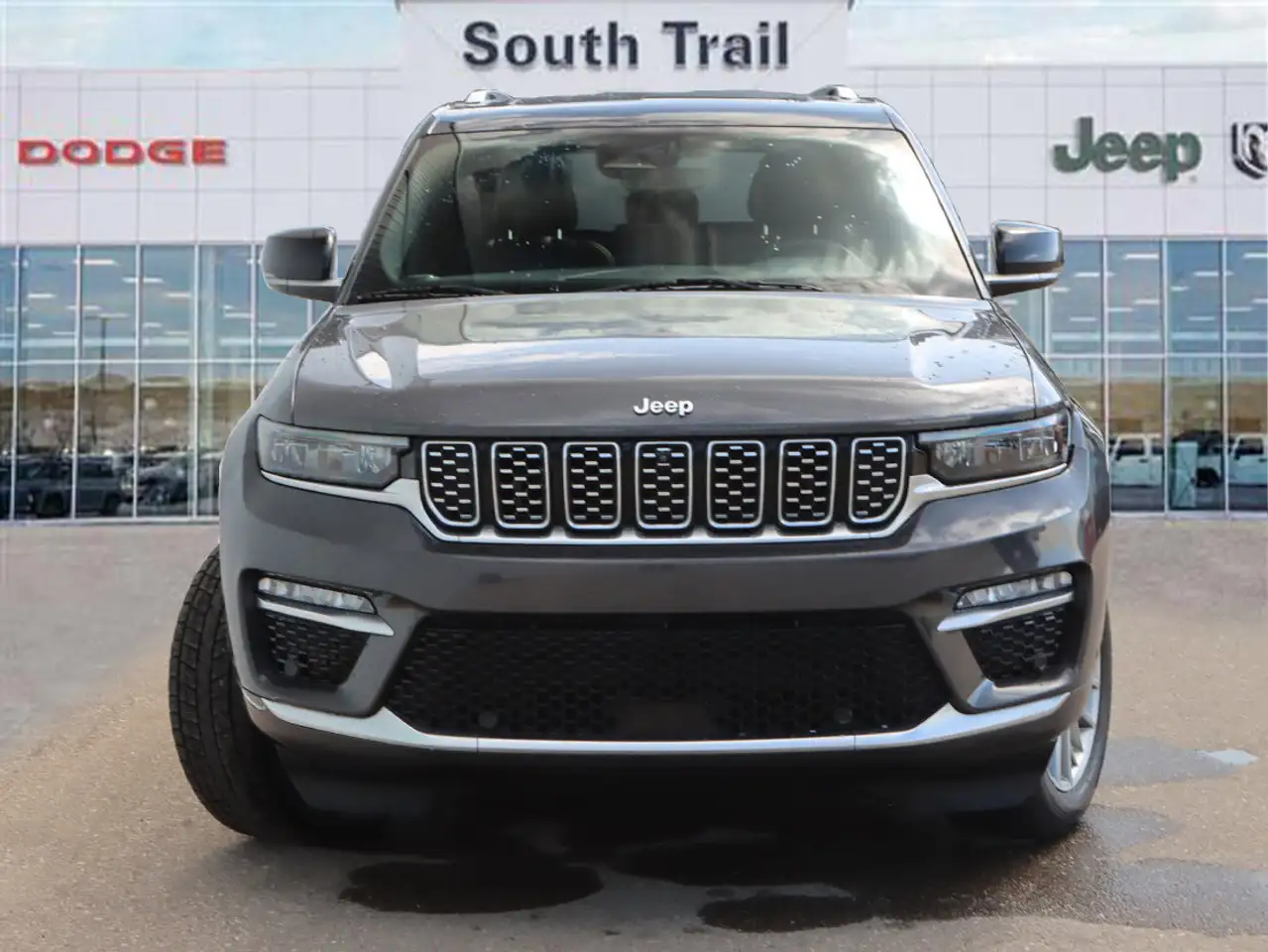 Jeep Grand Cherokee снимка Jeep Grand Cherokee