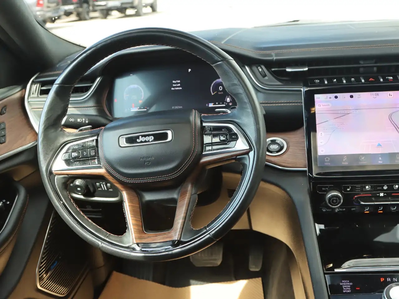 Jeep Grand Cherokee снимка Jeep Grand Cherokee