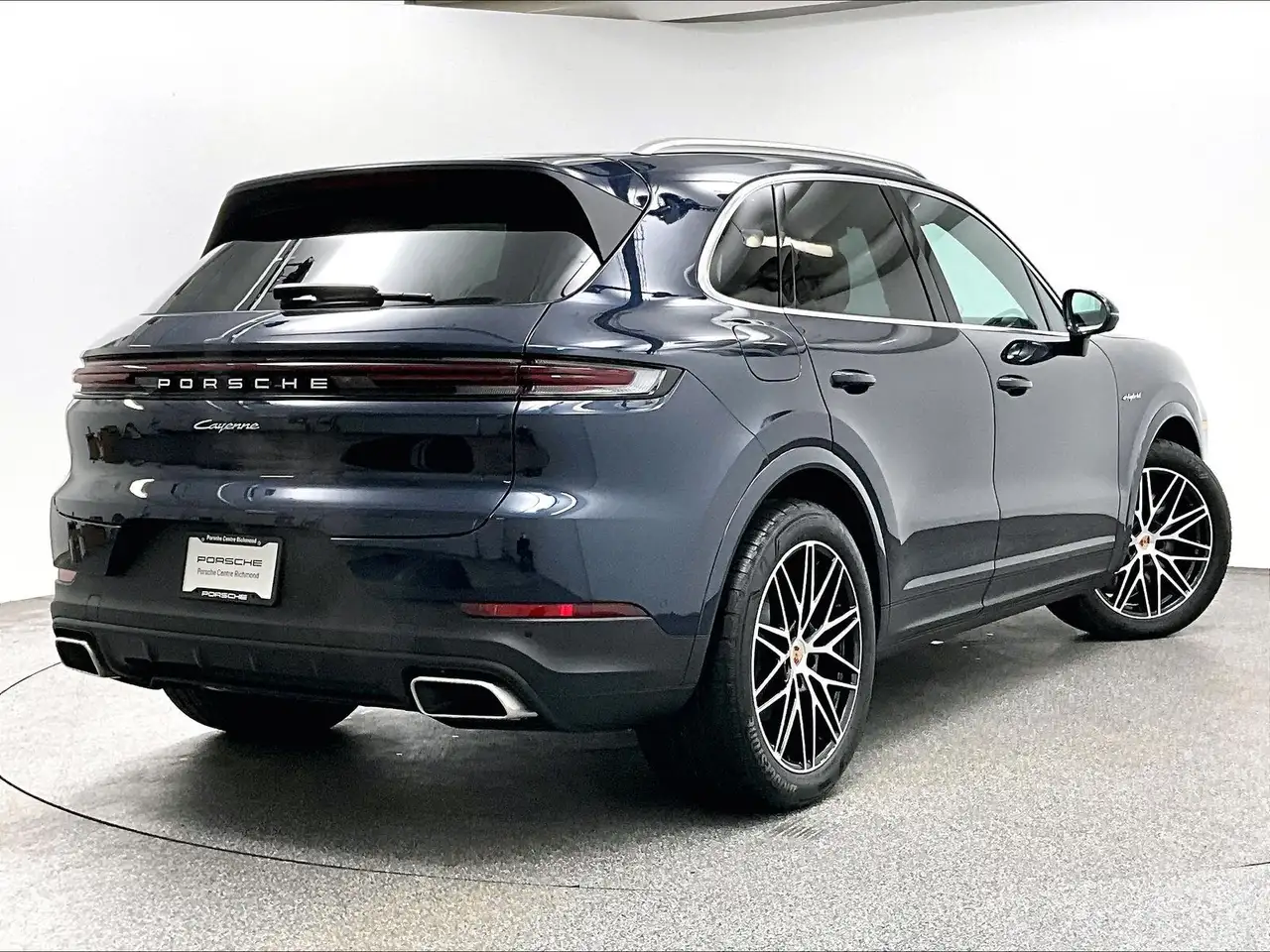 Porsche Cayenne снимка Porsche Cayenne