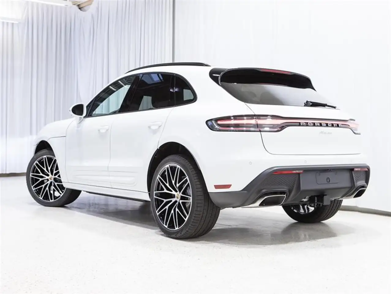 Porsche Macan снимка Porsche Macan