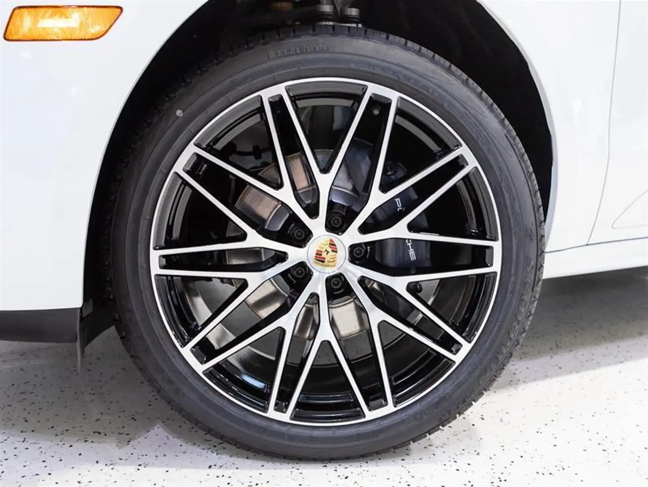 Porsche Macan снимка Porsche Macan