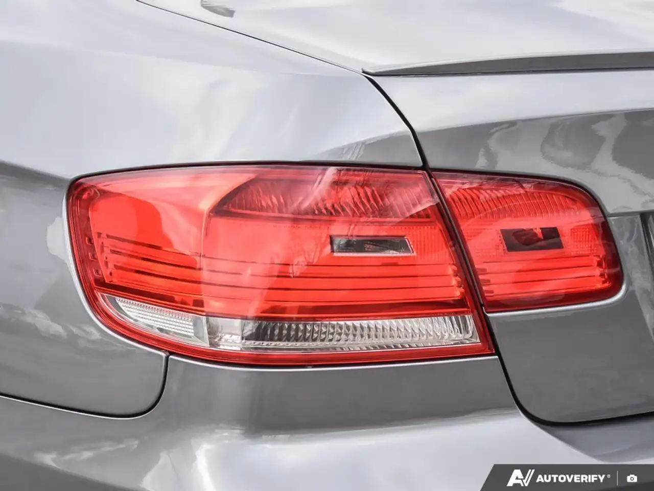 BMW 3 Series photo BMW 3 Series