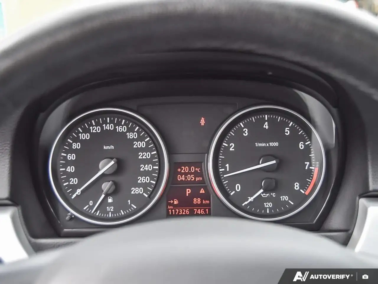 BMW 3 Series photo BMW 3 Series
