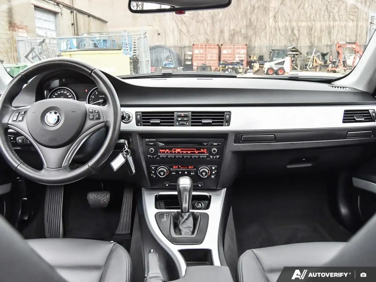 BMW 3 Series photo BMW 3 Series