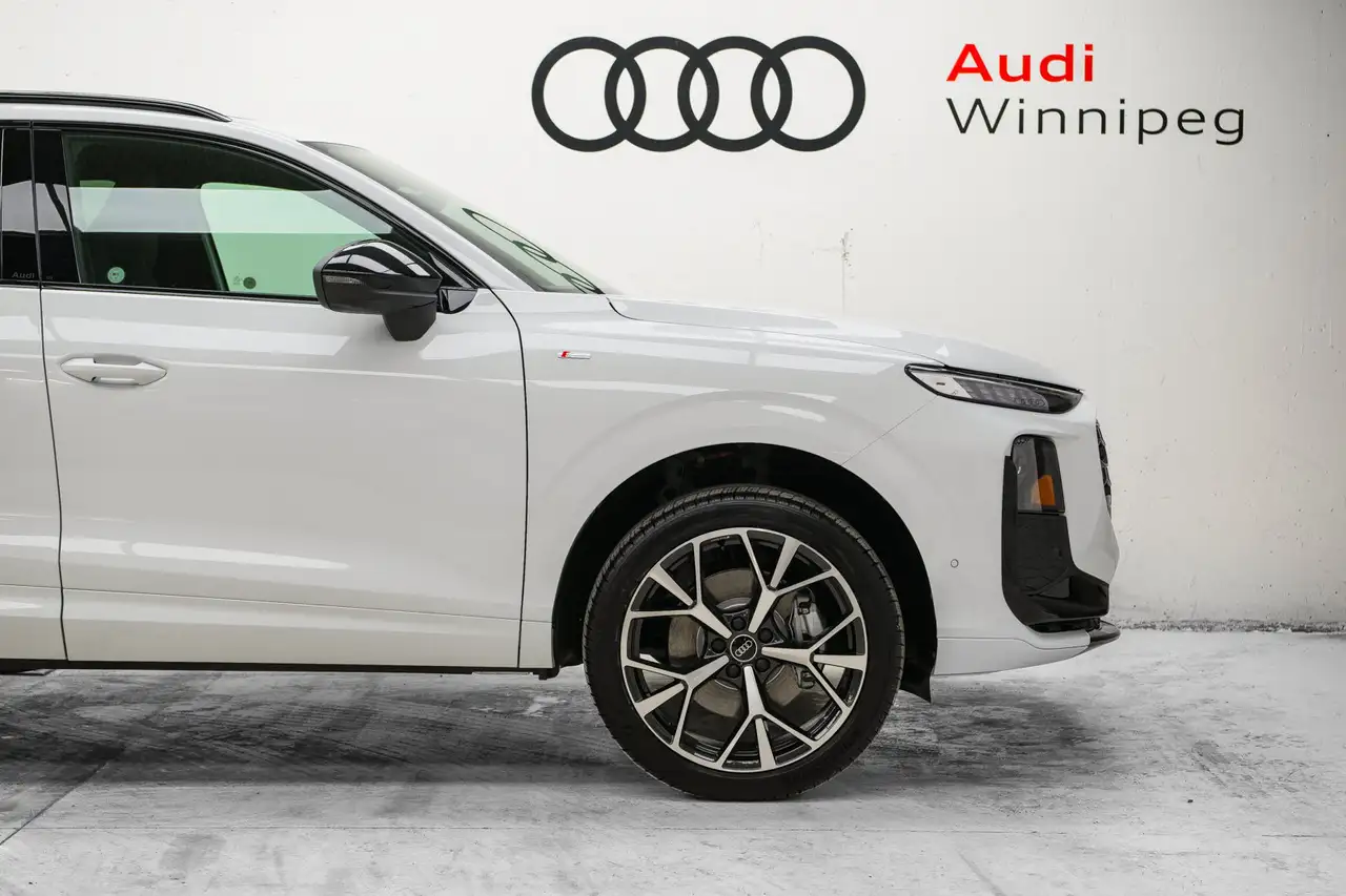Audi Q3 снимка Audi Q3