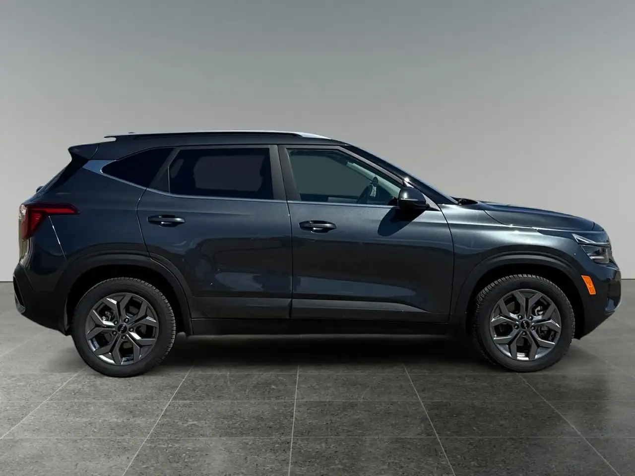 Kia Seltos photo Kia Seltos