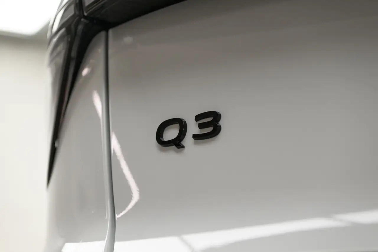 Audi Q3 снимка Audi Q3