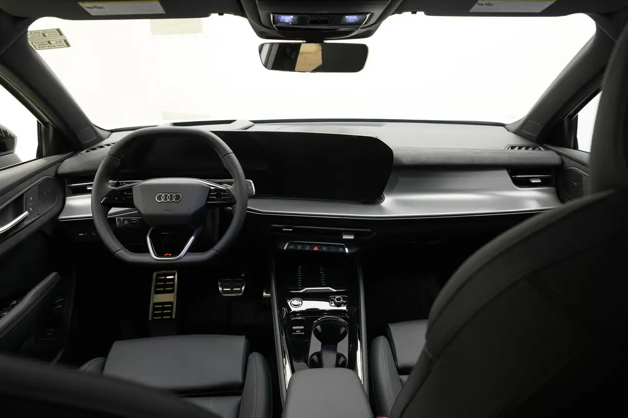 Audi Q3 снимка Audi Q3