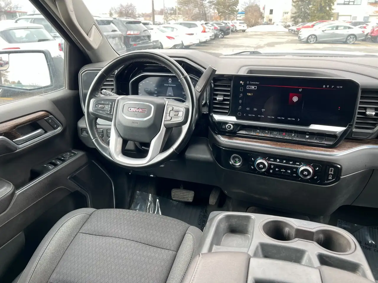 GMC Sierra 1500 снимка GMC Sierra 1500